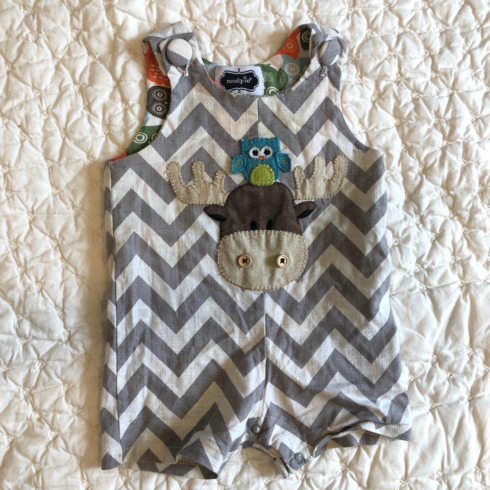 Mudpie✨ 6-9M Shortall